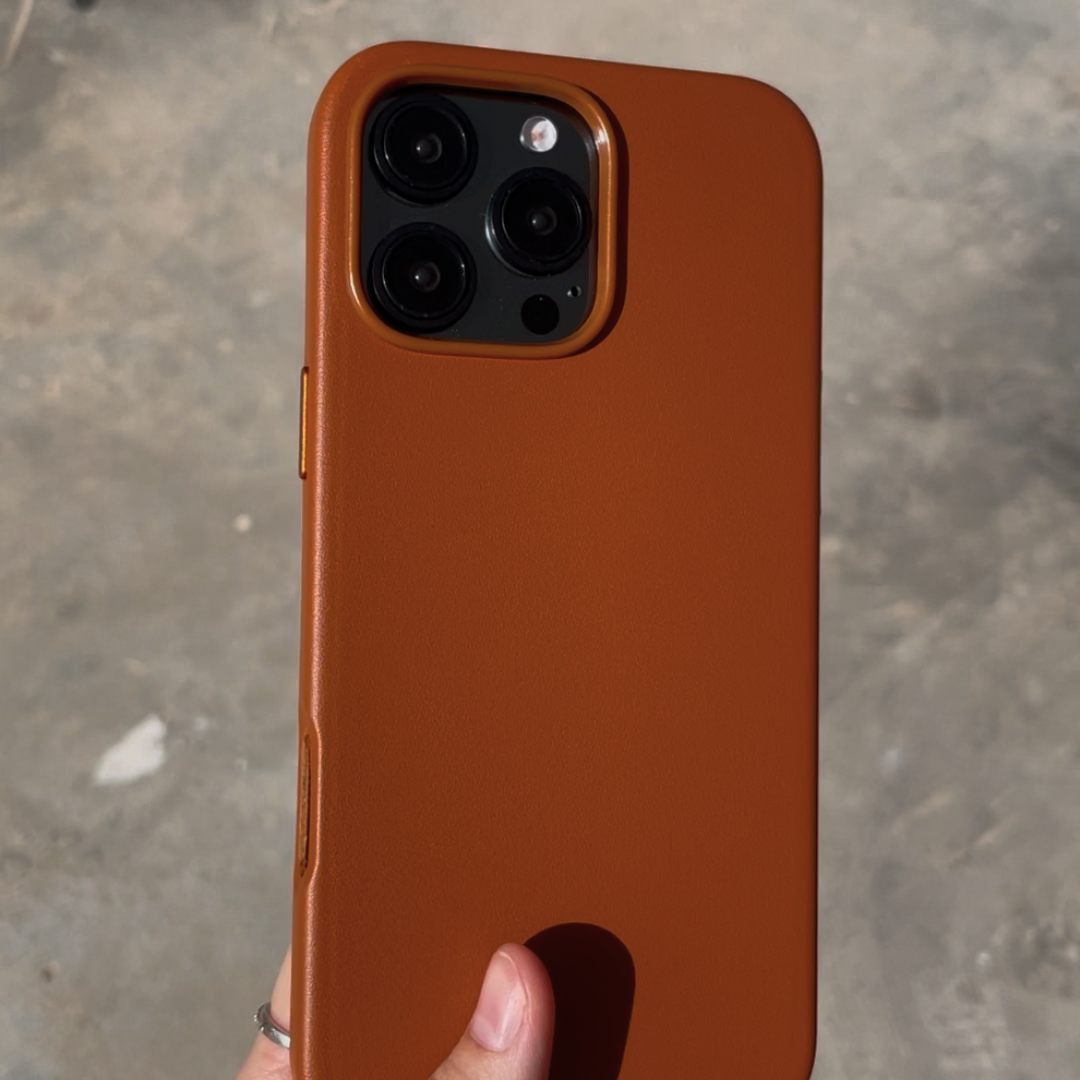 MagSafe Leather iPhone Case - Brown