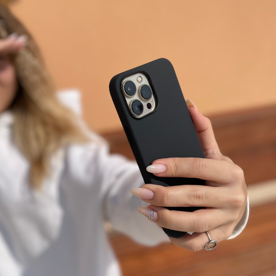 MagSafe Silicone iPhone Case - Black