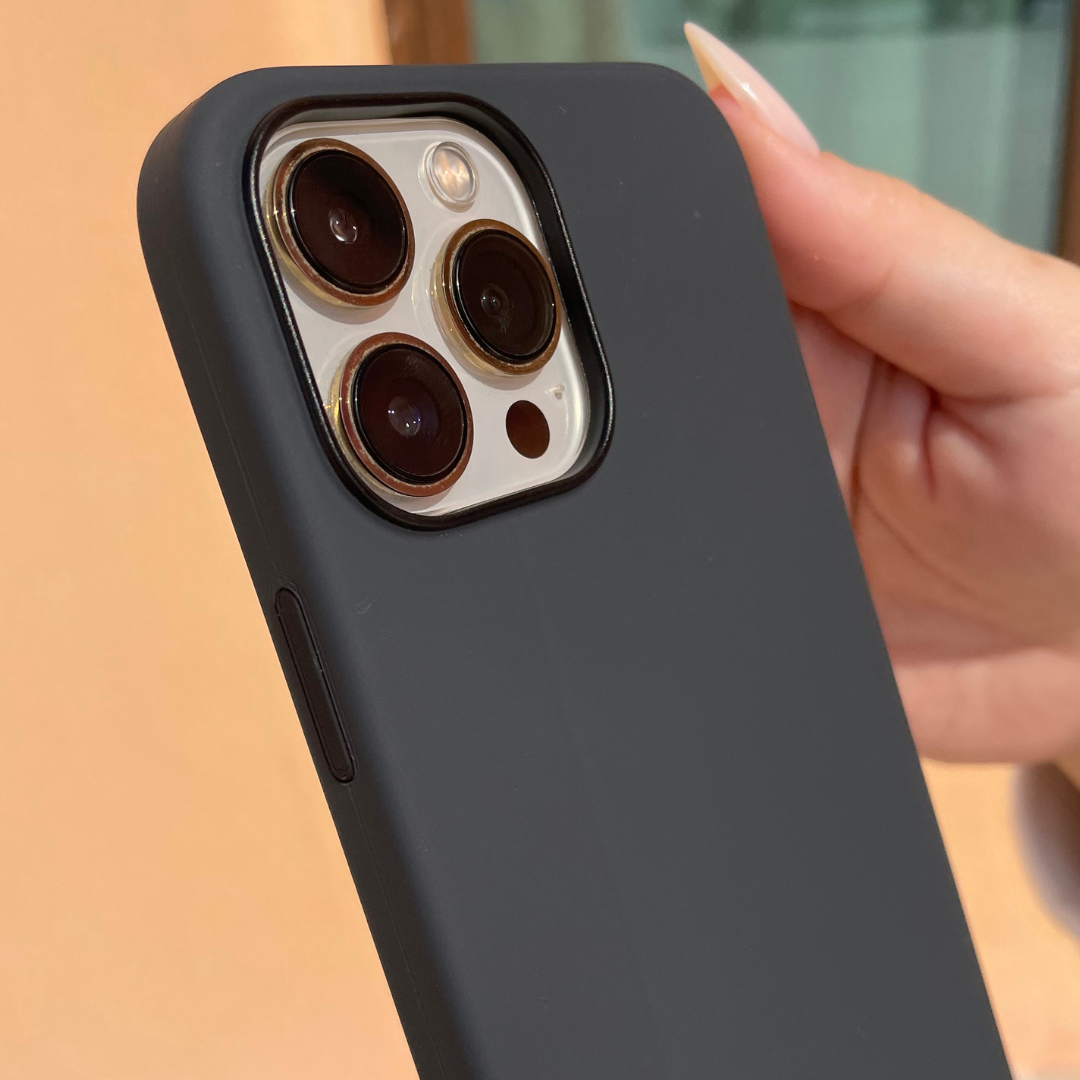 MagSafe Silicone iPhone Case - Black